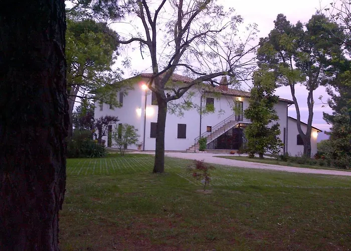 Casale Fusco 팜스테이 *